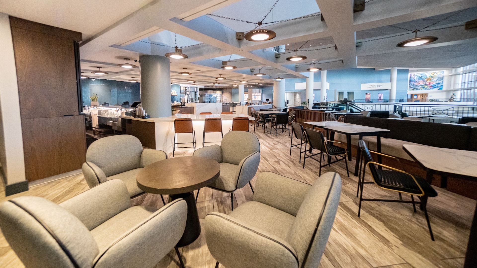 Hyatt Regency Long Beach Bar