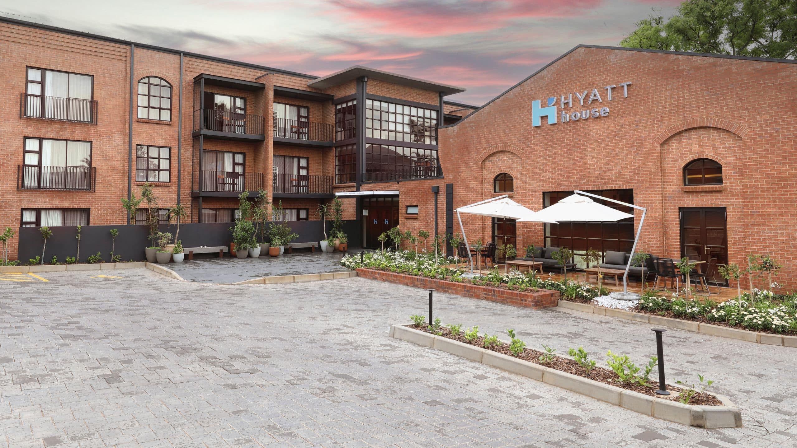 Hyatt House Johannesburg Sandton Front View Entrance