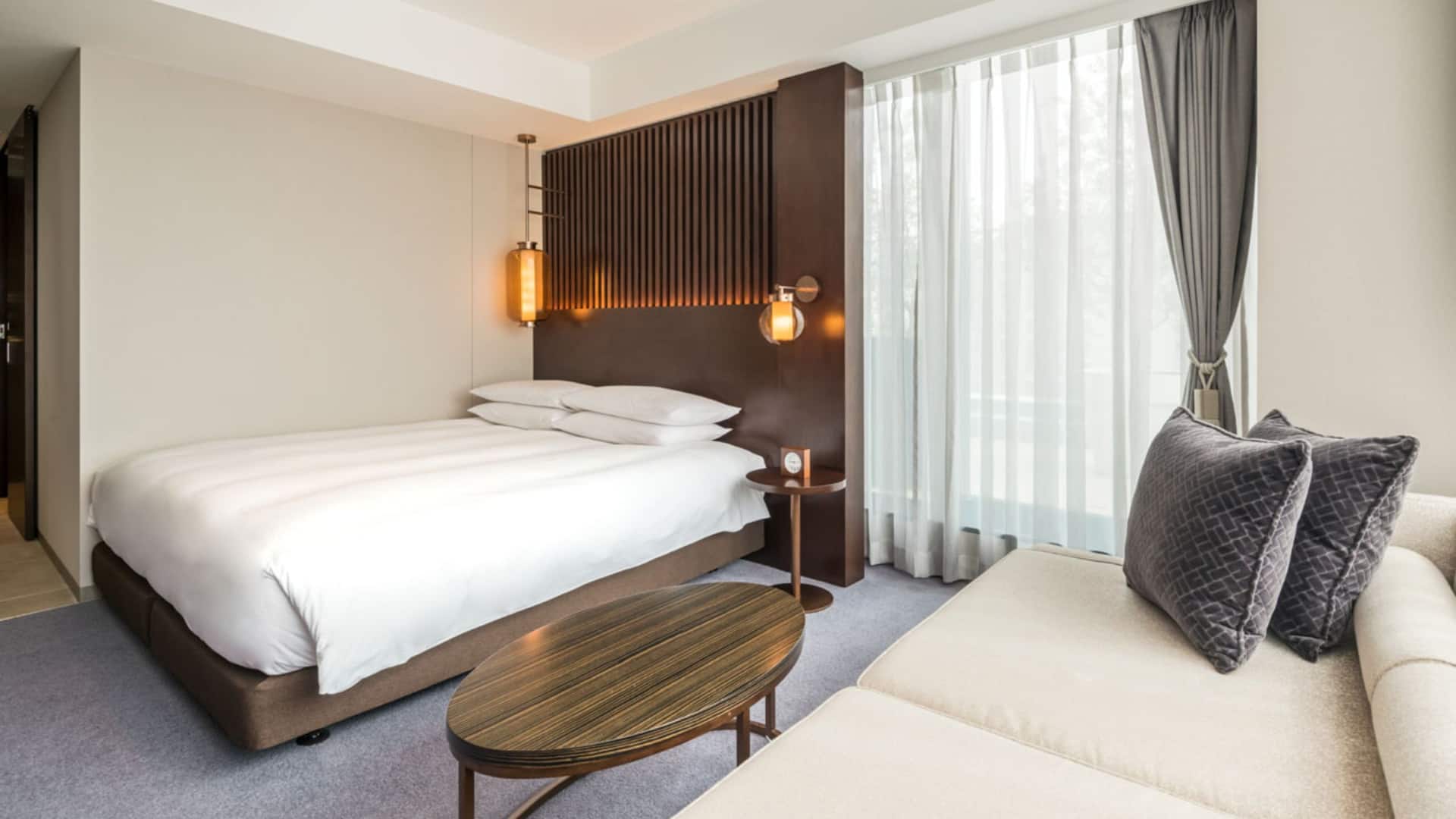 Hyatt Regency Tokyo Bay King Guestroom With Sofa