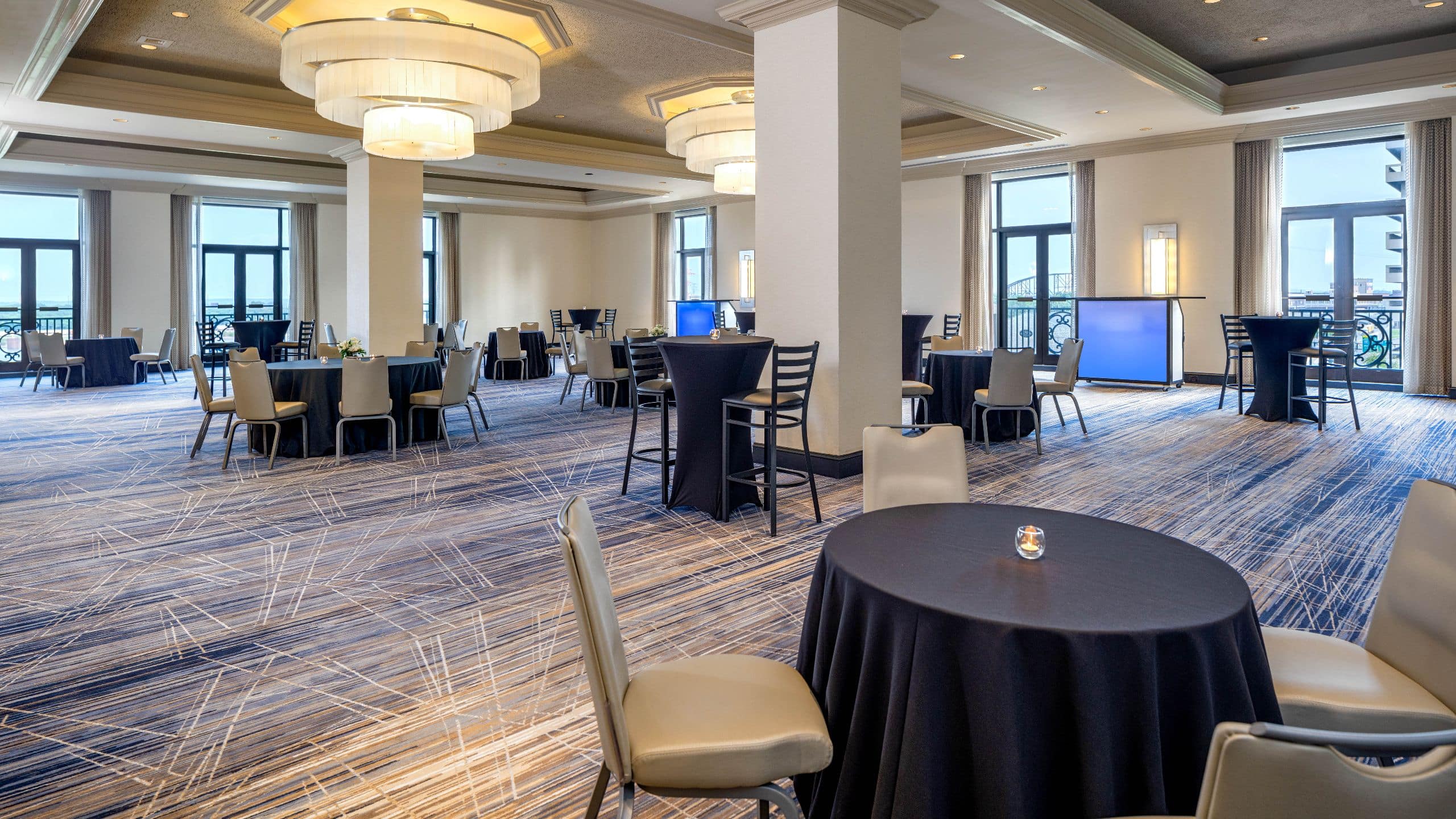 Hyatt Regency St. Louis at The Arch Archview Reception