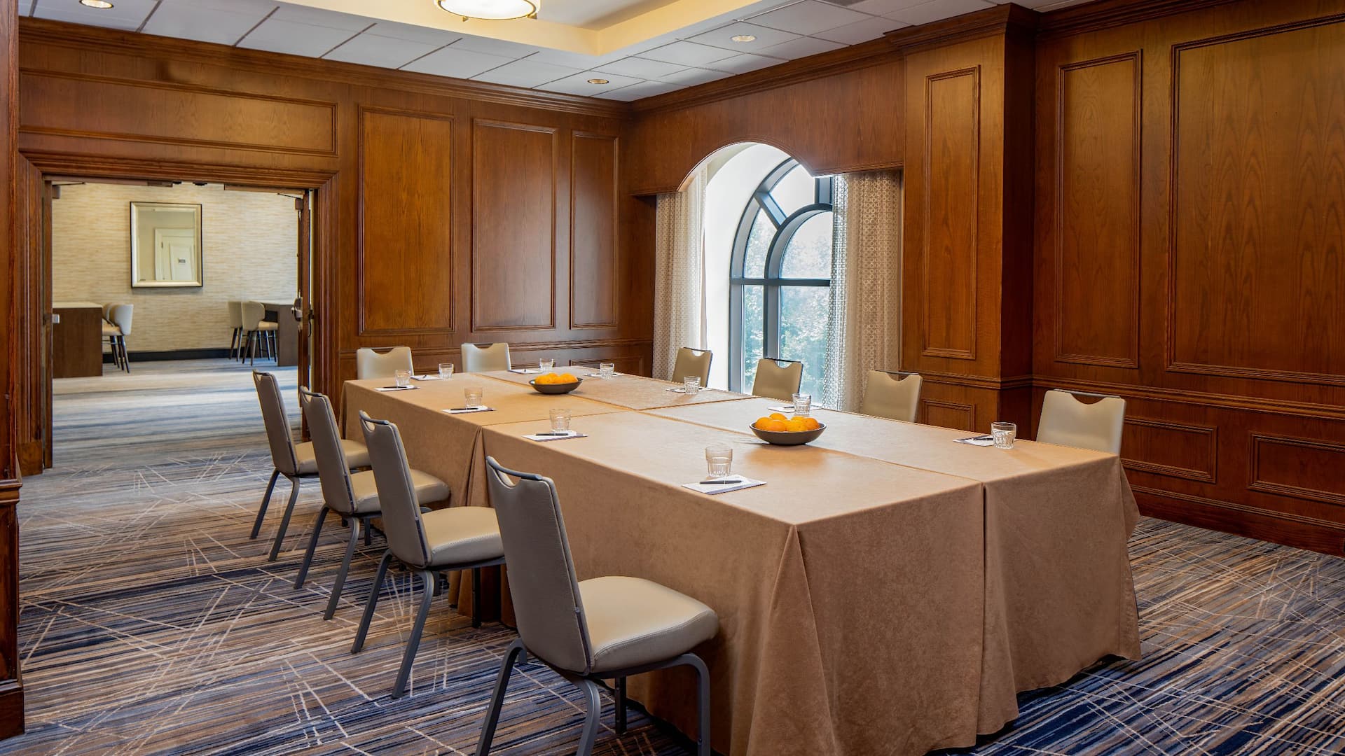 Hyatt Regency St. Louis at The Arch Boardroom