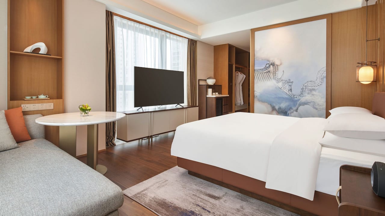 King Guestroom City View