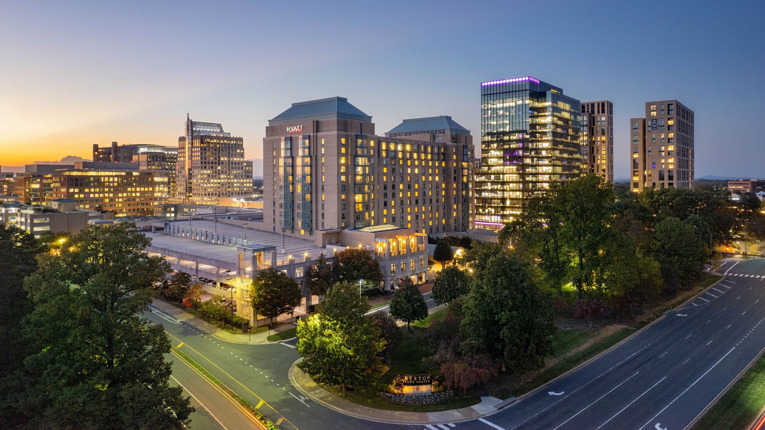 Reston Town Center Hotels | Hyatt Regency Reston