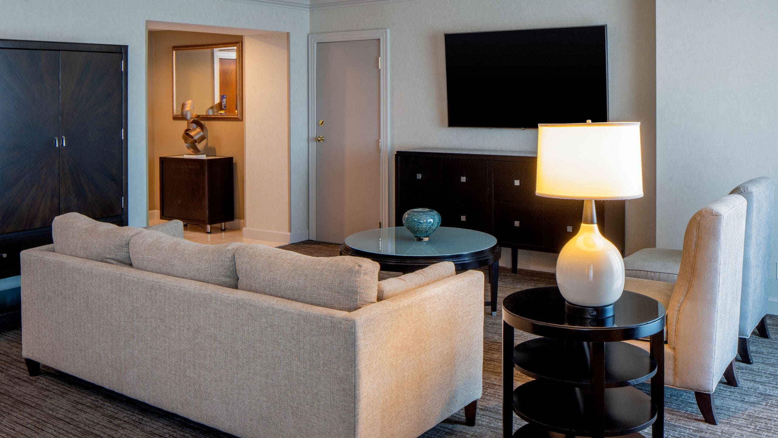 Hyatt Regency Reston Town Center Suite Living