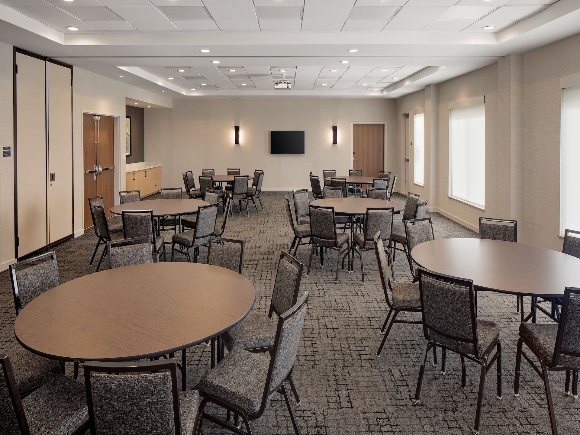 Hyatt Place Murfreesboro Meeting Rounds