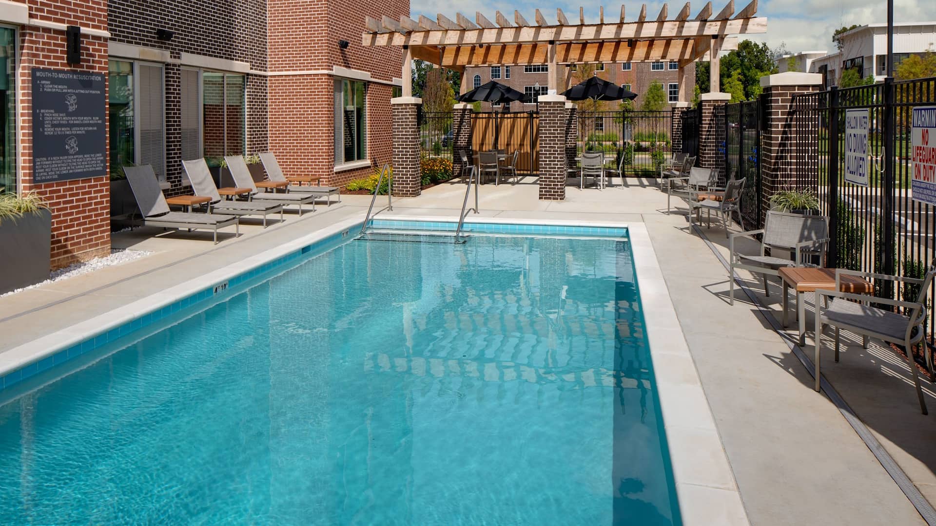 Hyatt Place Murfreesboro Pool