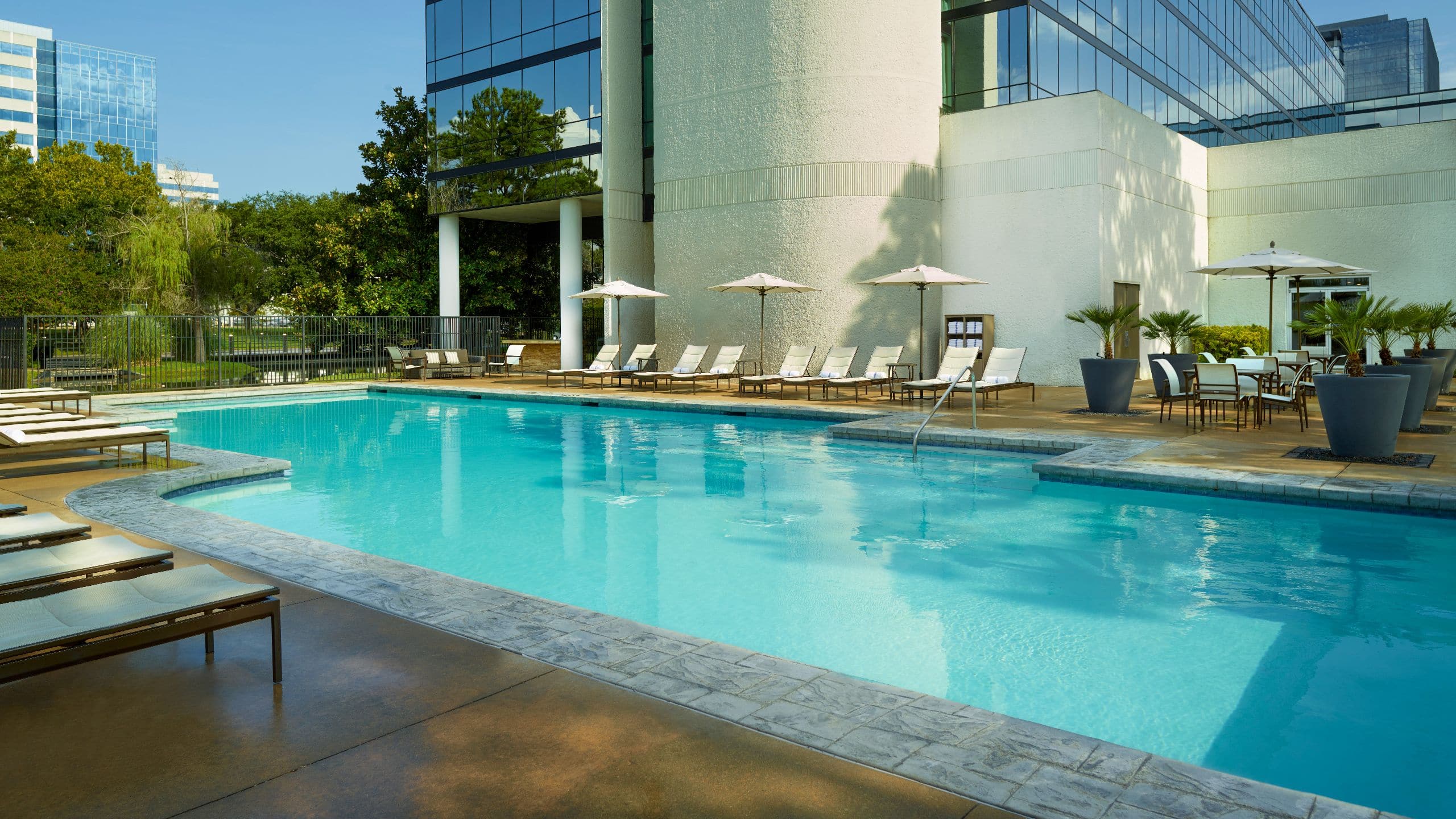 hyatt regency houston west pool