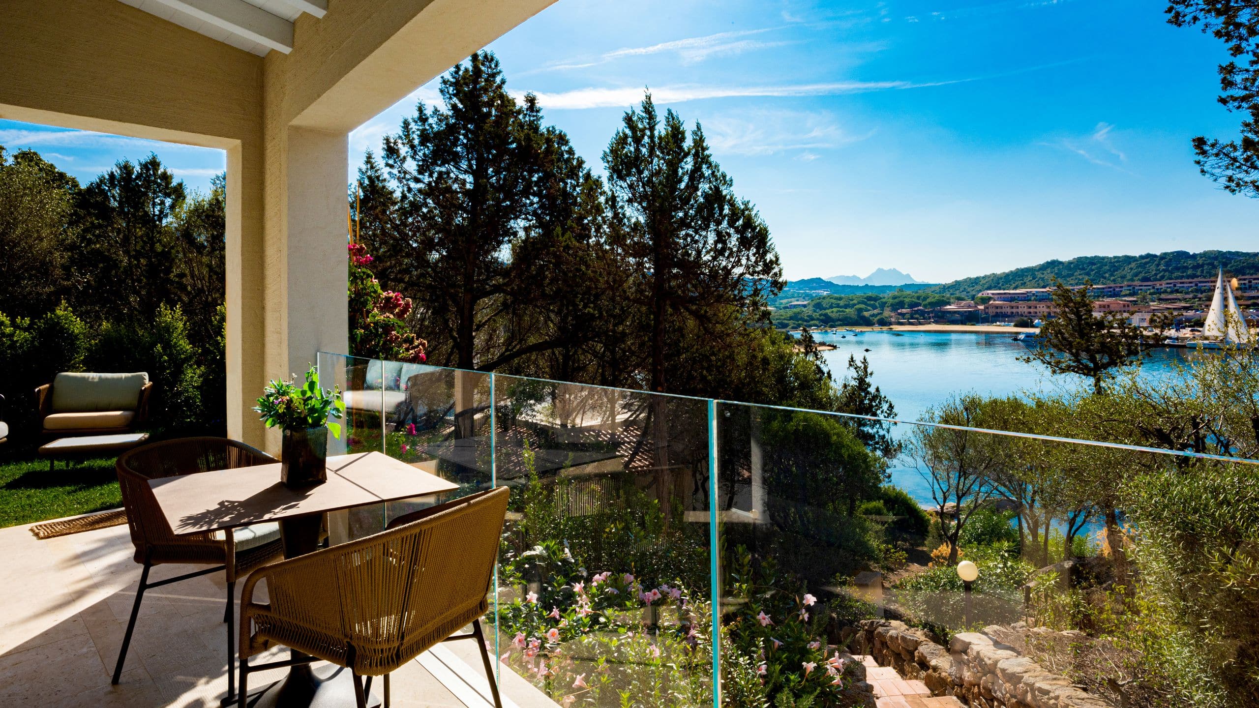 3 of 5 7Pines Resort Sardinia Junior Suite Sea View