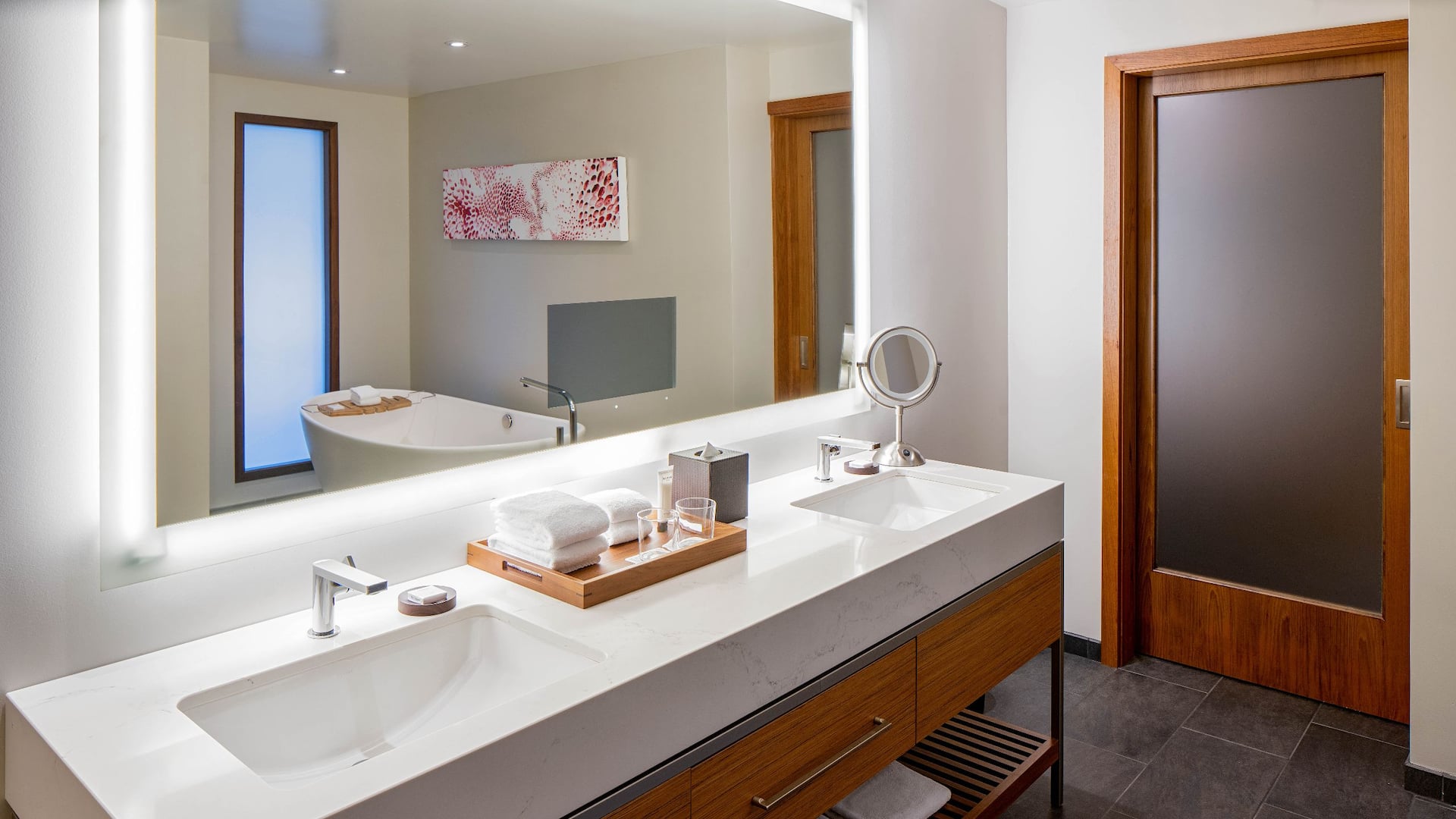 4 von 7 Grand Hyatt San Francisco Suite Vanity
