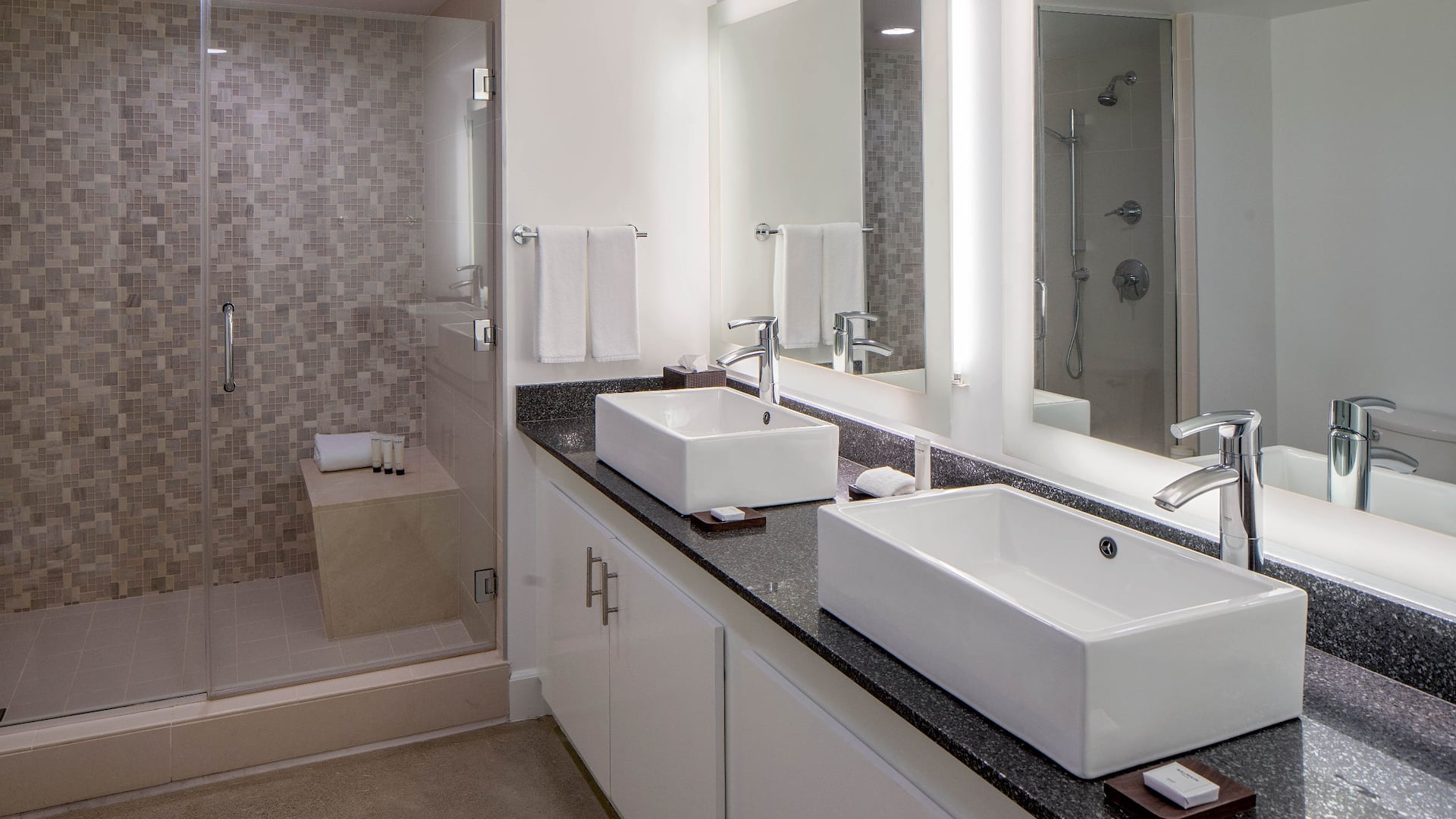 5 von 8 Grand Hyatt San Francisco Residence Bathroom