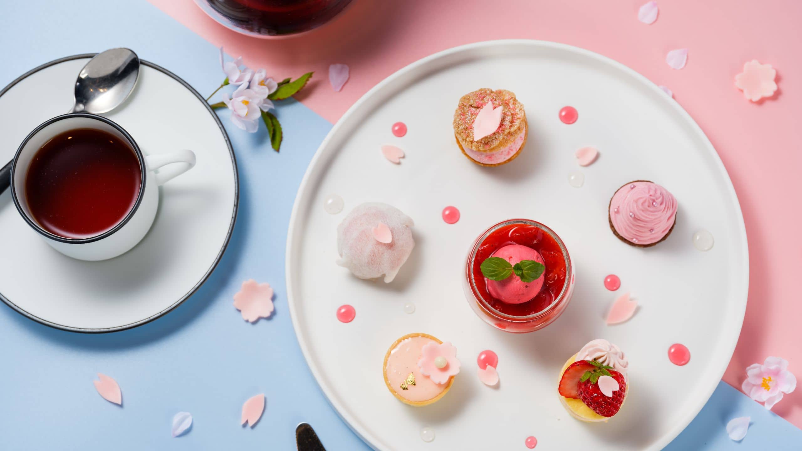 Hyatt Centric Kanazawa Five Cake Set Sakura