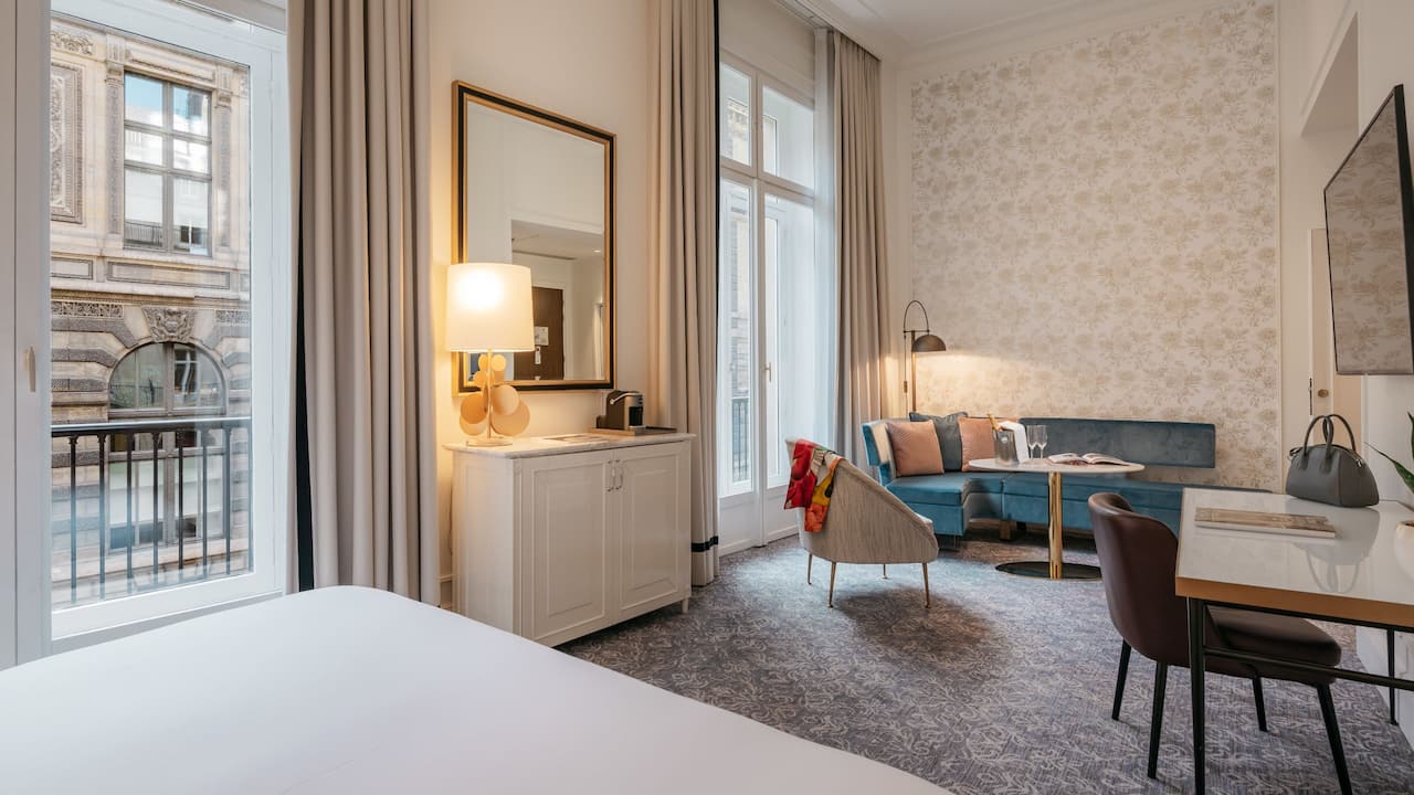 Suite Empire - Hôtel du Louvre part of the Unbound Collection by Hyatt