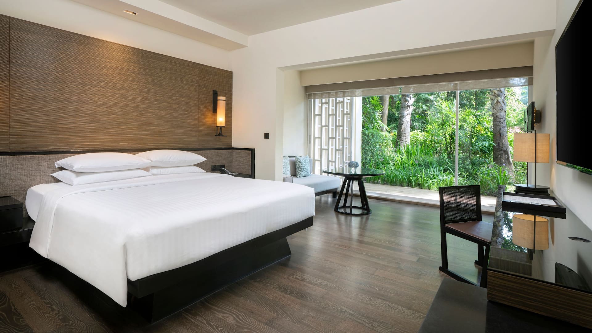 Hyatt Regency Hua Hin Pet Suite Bedroom