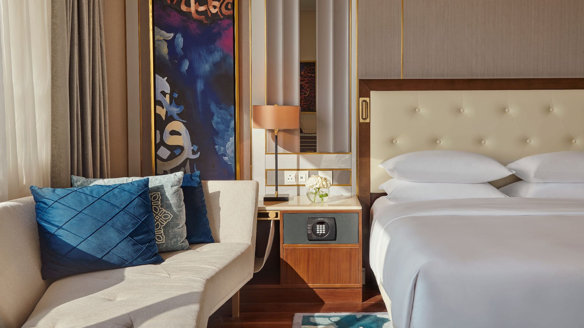 4/5 Grand Hyatt Al Khobar Hotel and Residences King Room Bed