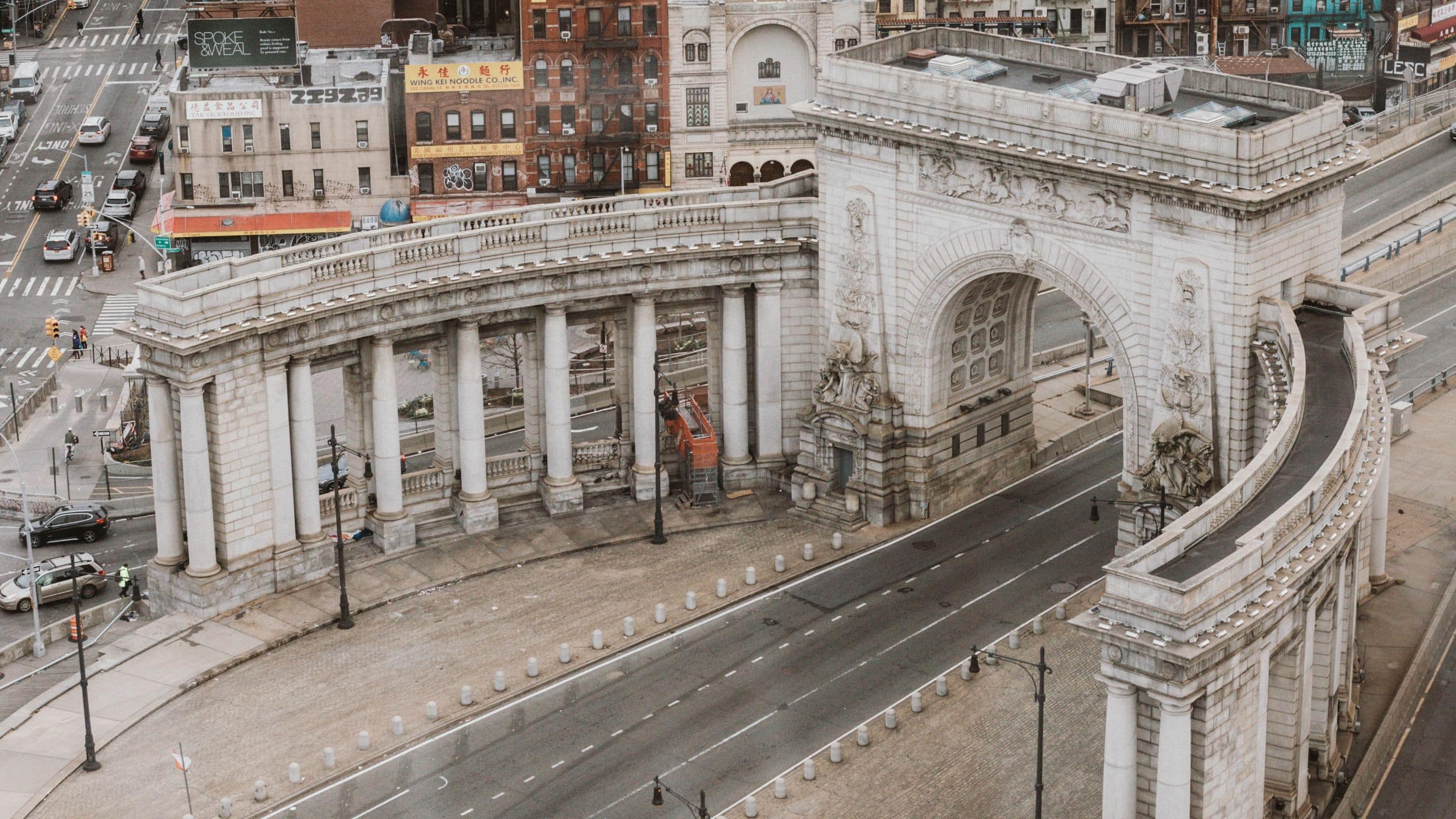 Hotel 50 Bowery Manhattan Bridge