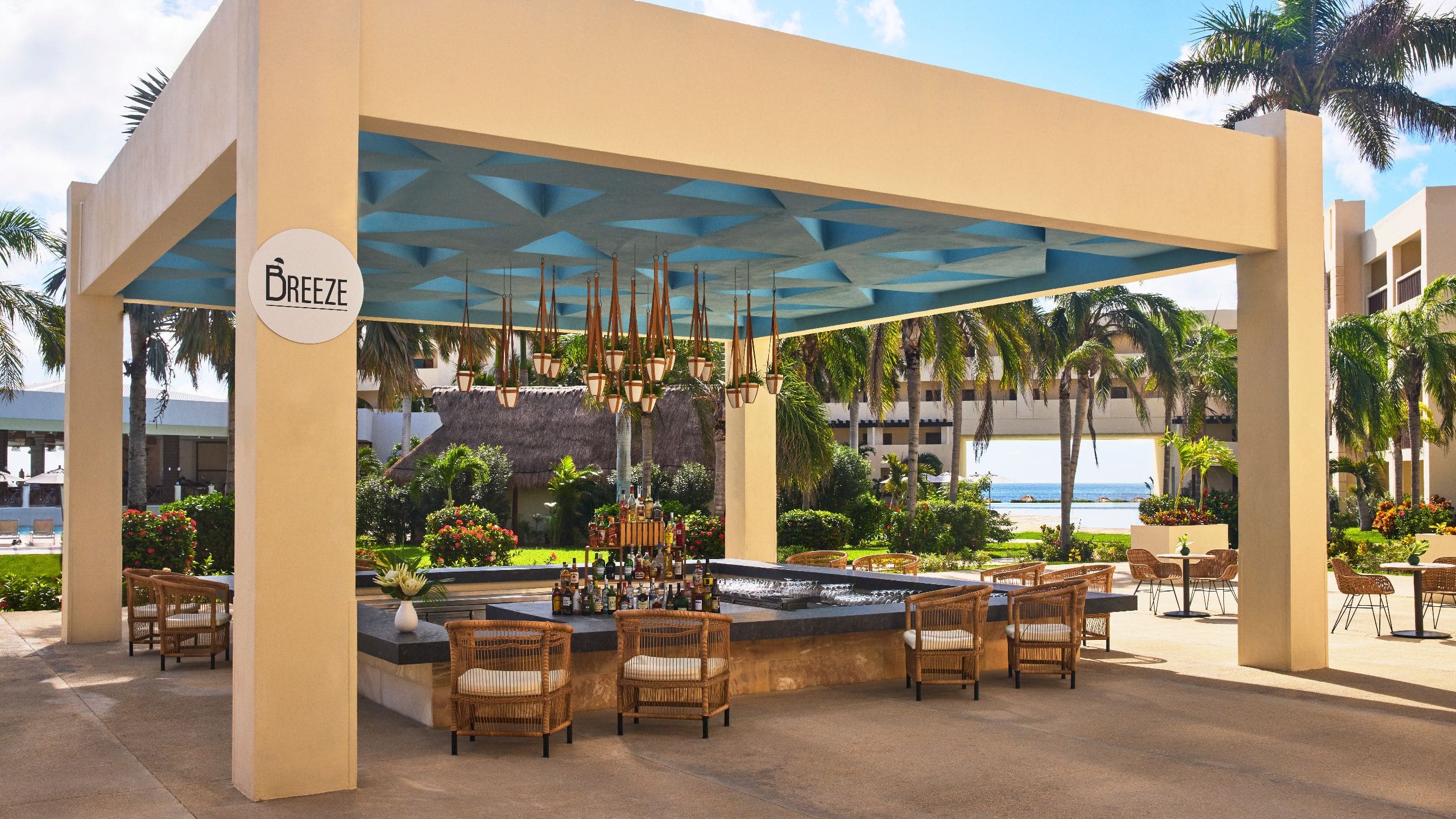 Dreams Puerto Morelos Resort & Spa Breeze Bar