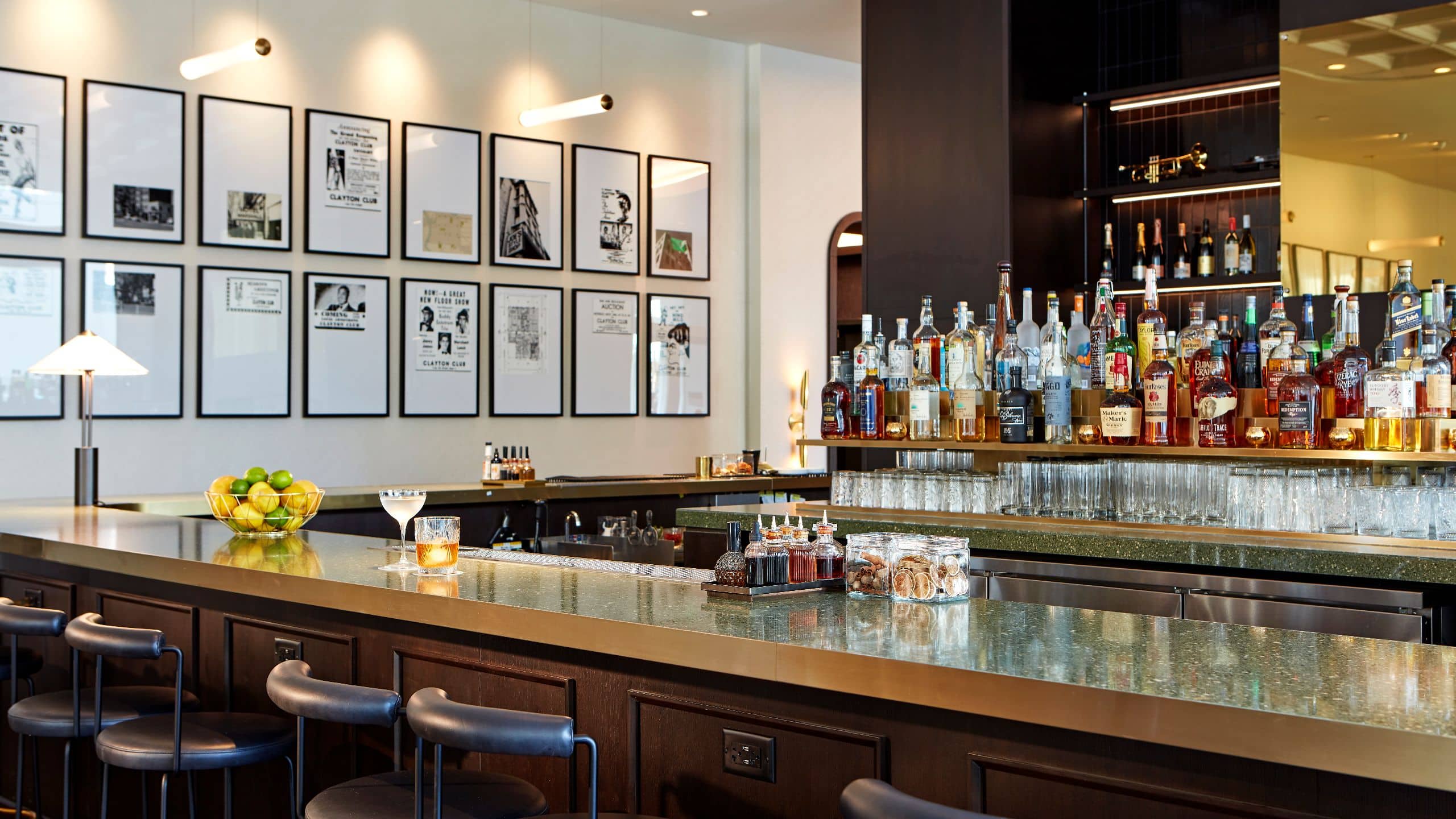 Hyatt Centric Downtown Sacramento 7th Street Bar