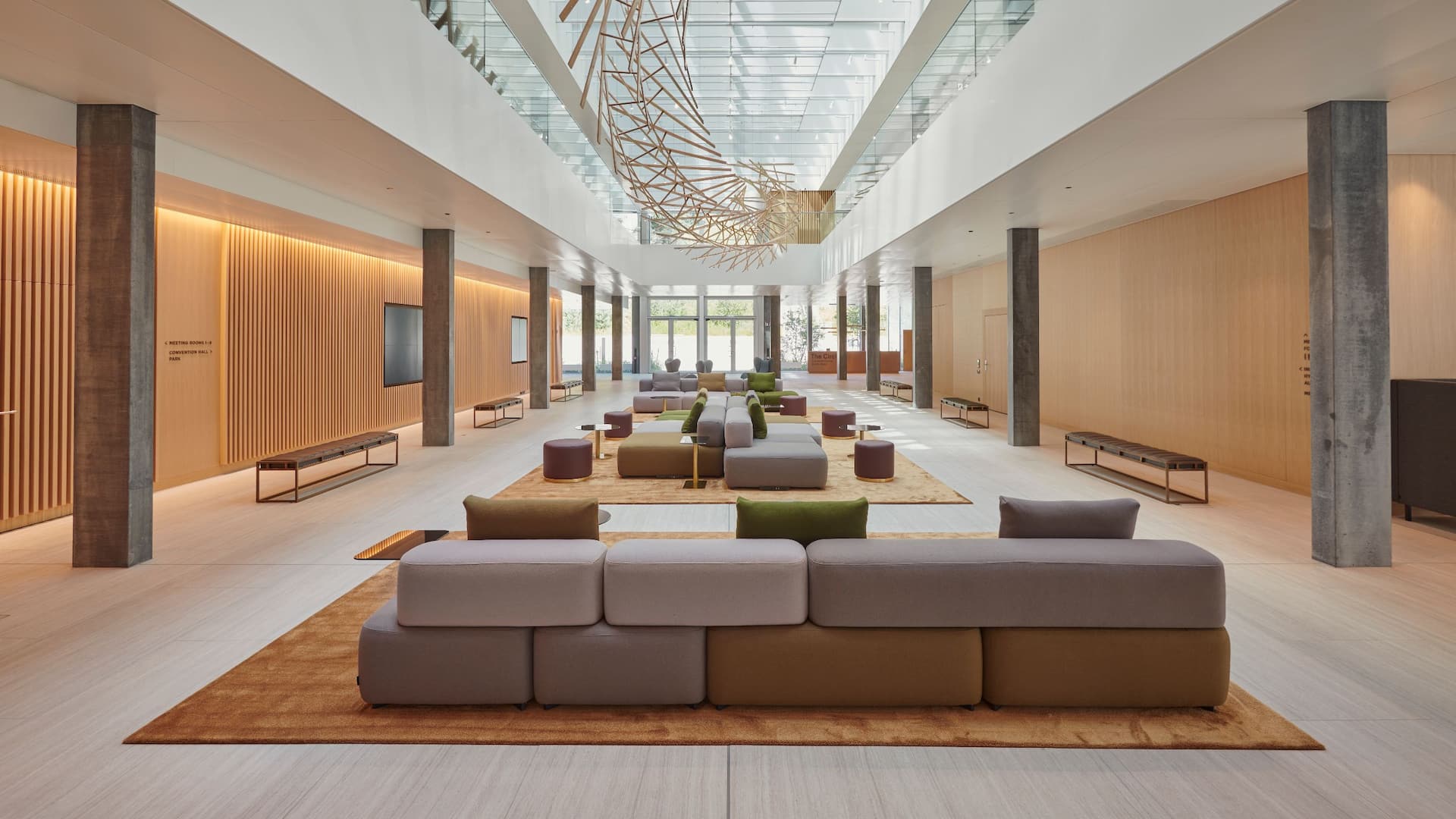 3 von 5 Hyatt Regency ZRHRZ-VT_P003 Convention Center Foyer