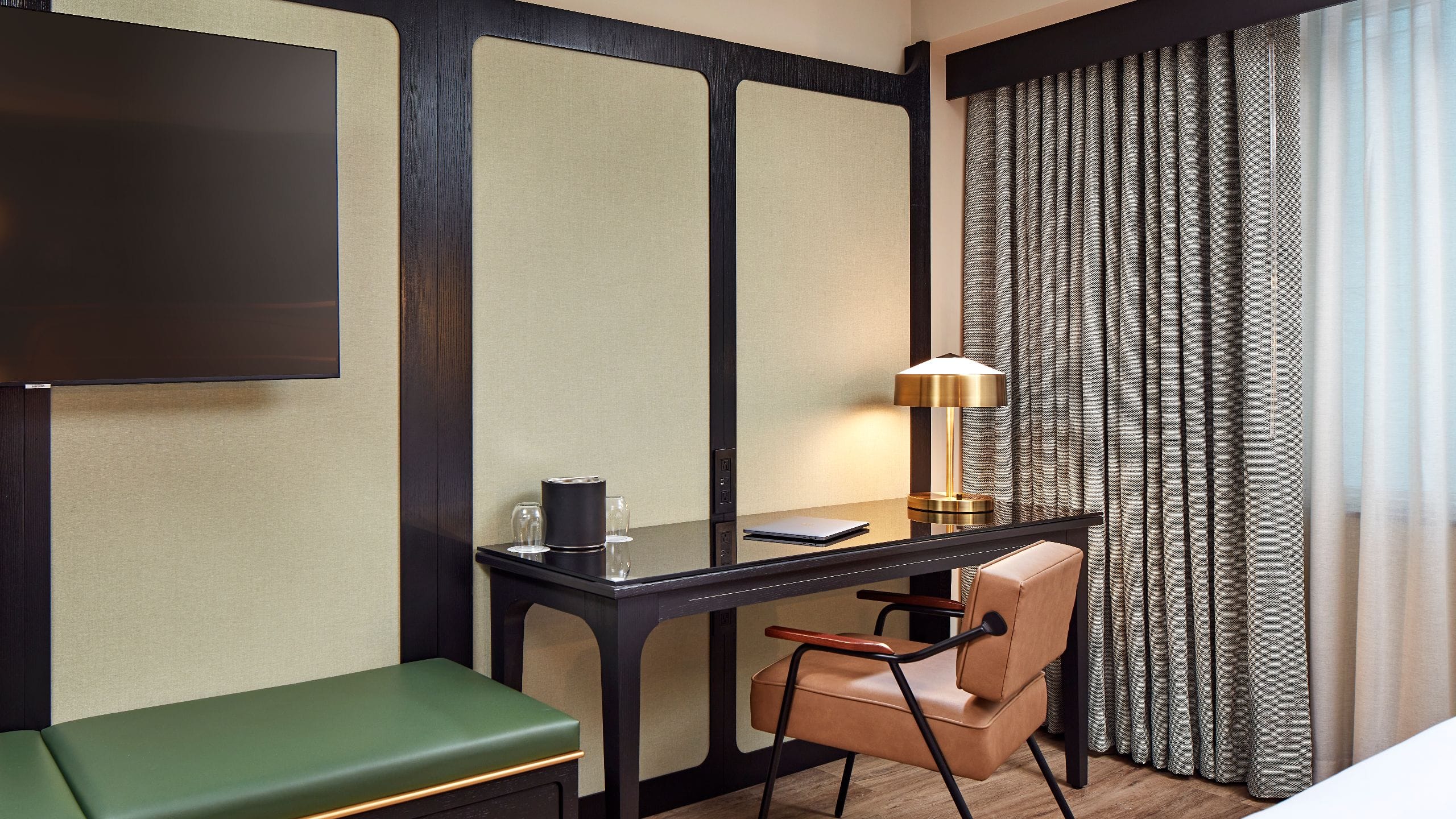 Hyatt Centric Downtown Sacramento King Standard Desk