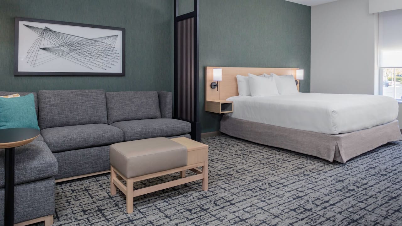 Charlotte NC hotels with sleeper sofas at Hyatt Place Charlotte / University Research Park.