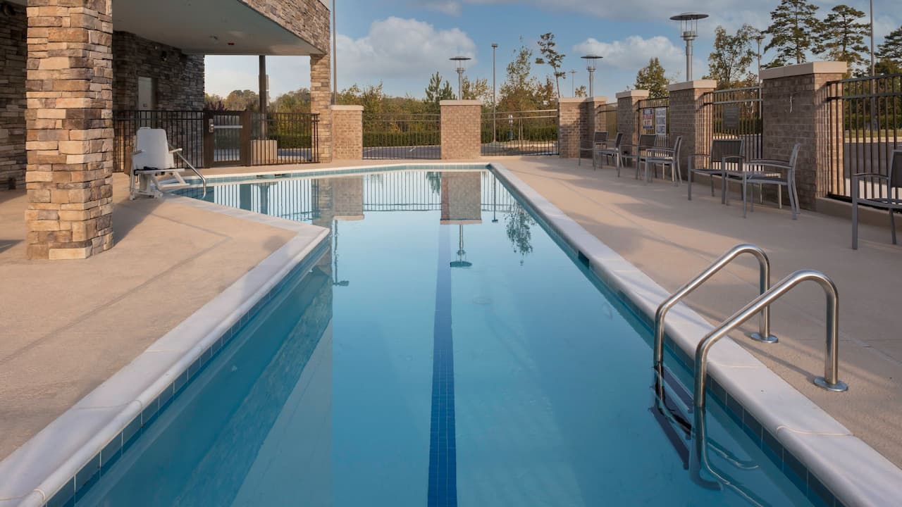 Charlotte NC hotels with outdoor pool at Hyatt Place Charlotte / University Research.