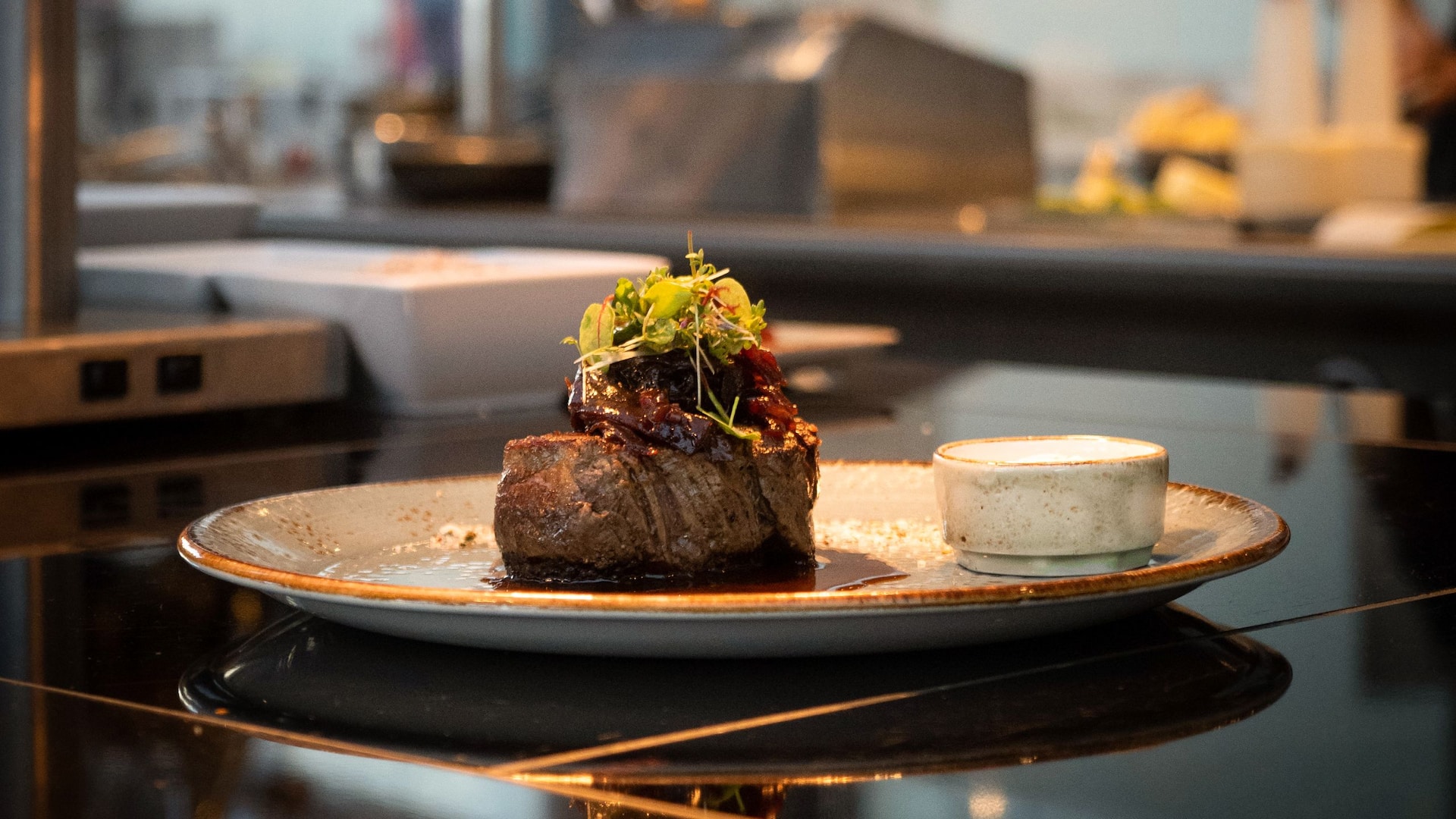 Beef filet under the heat lamp at Bellpepper Restaurant