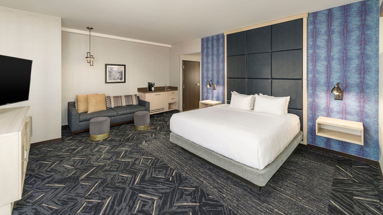 Broad Street Suite at Hyatt Place Greenville Downtown
