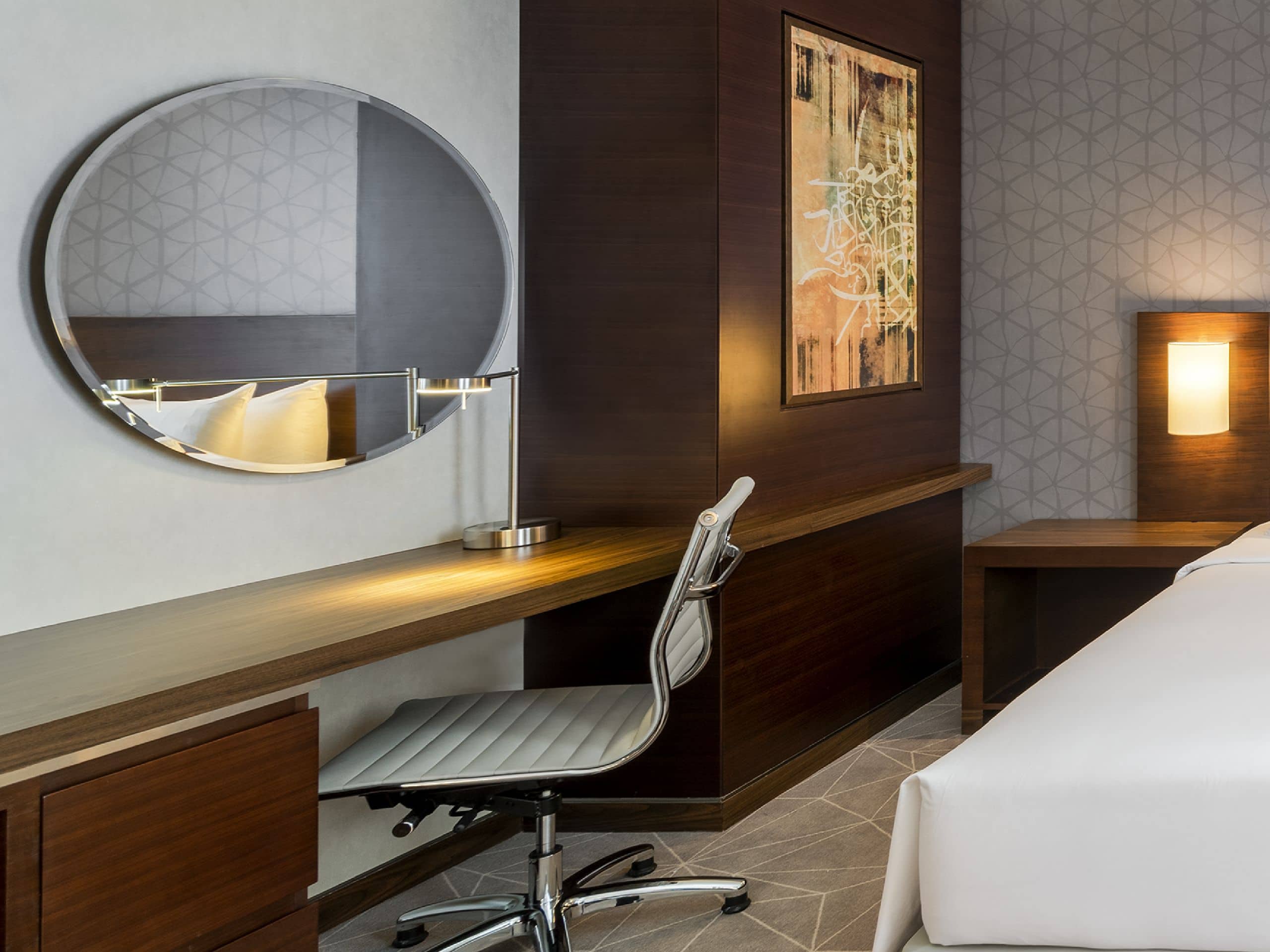 DXBZM-P0105-King-Room-Work-