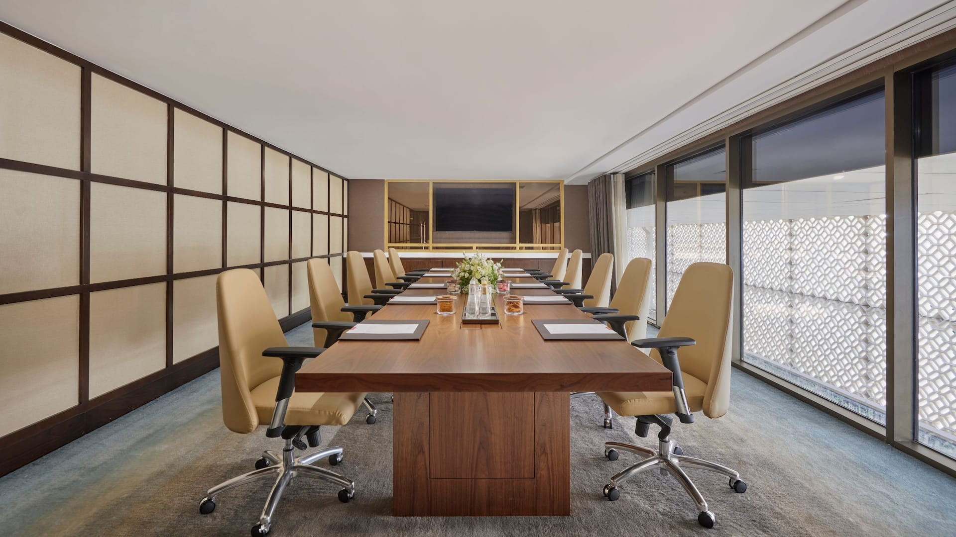 Grand Hyatt Al Khobar Hotel and Residences Taif Boardroom