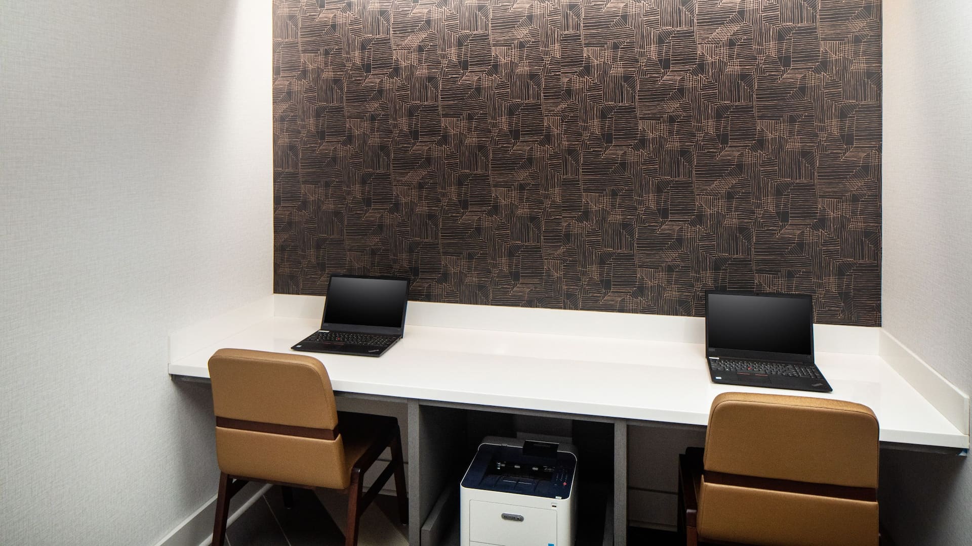 Hyatt Place New York / Chelsea Lgacz Business Center
