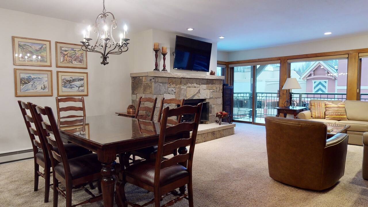 M318 Dining Room