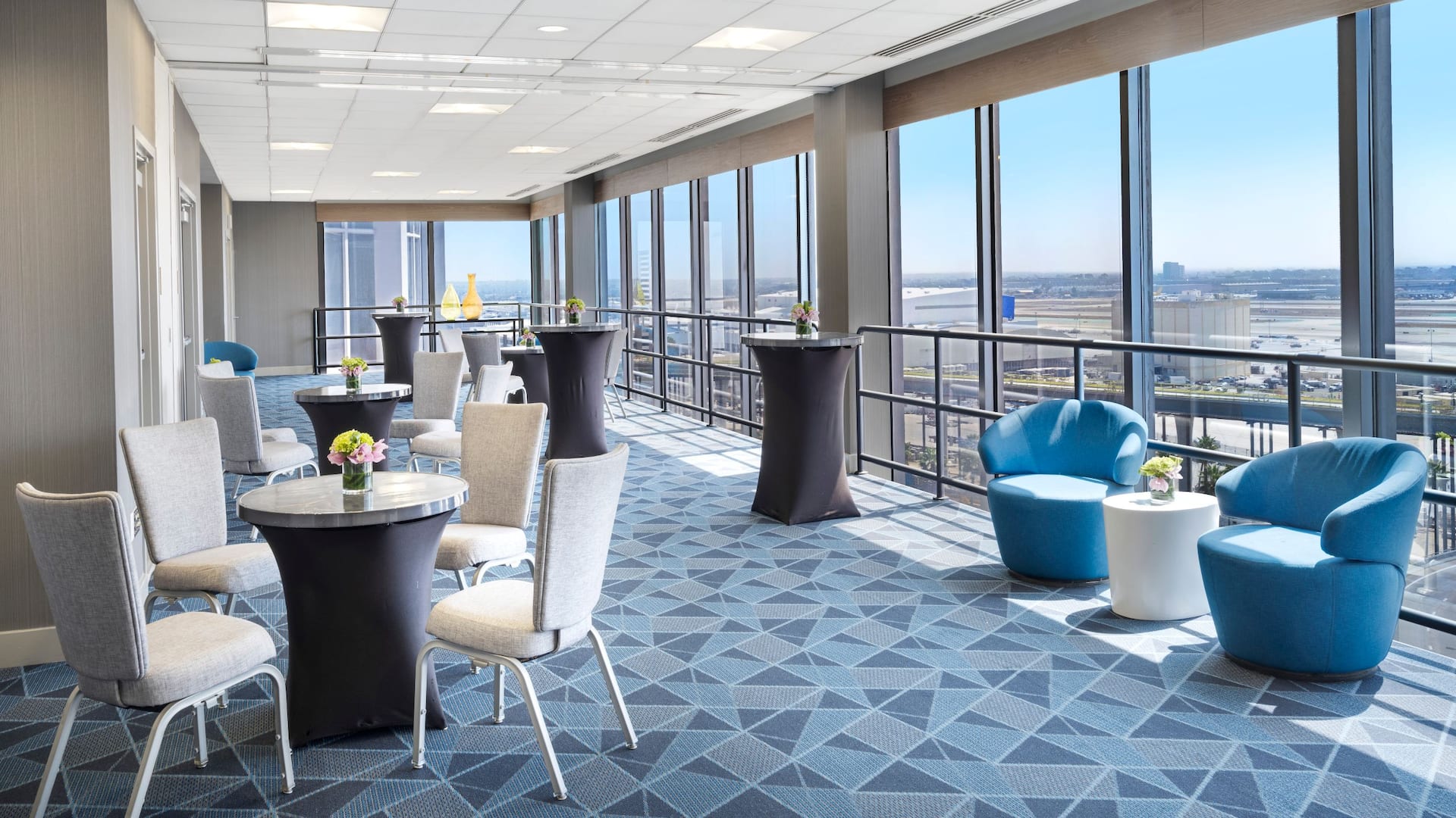 Hyatt Regency Los Angeles International Airport City View Reception