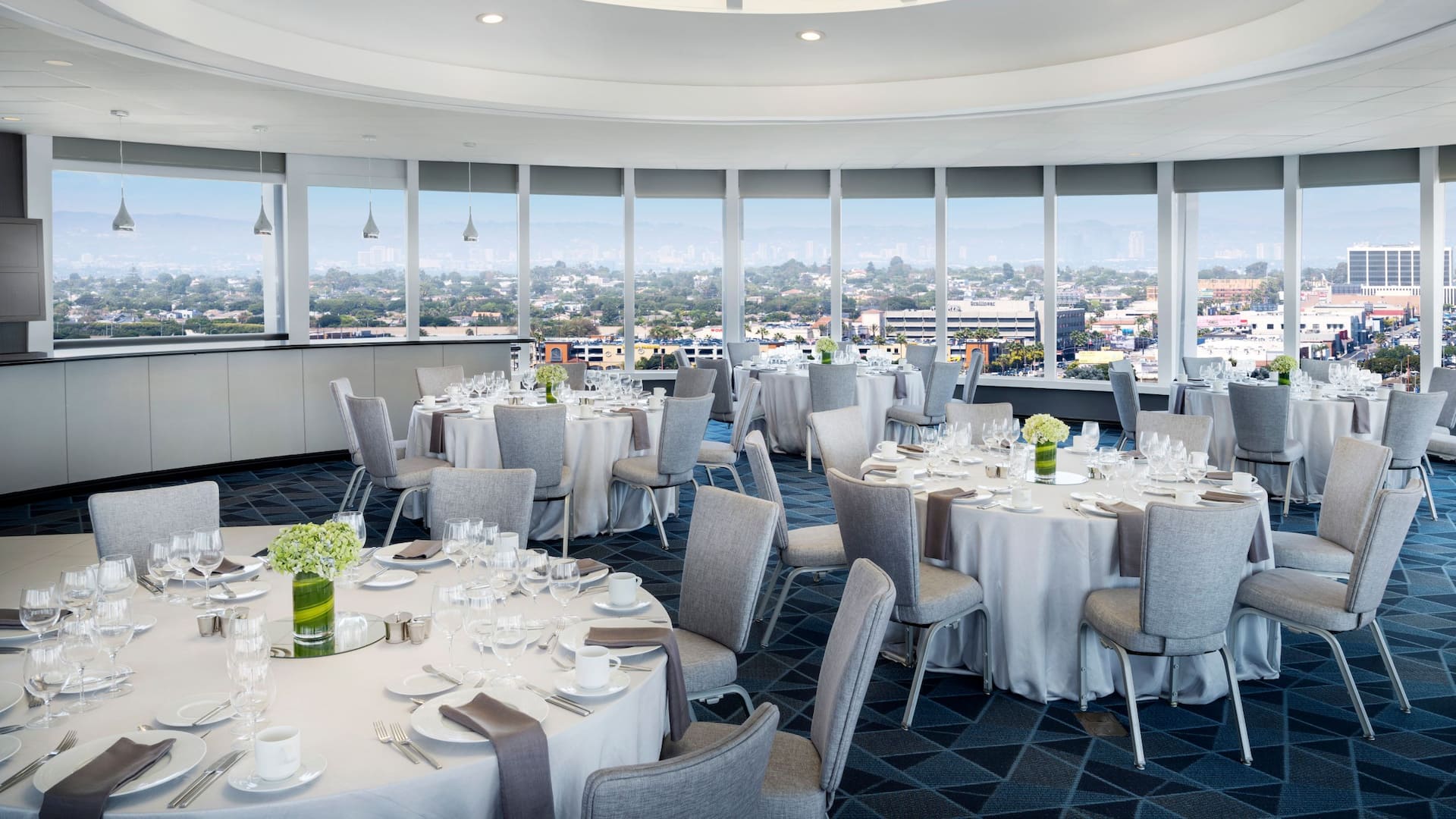 Hyatt Regency Los Angeles International Airport Penthouse 280 Dinner Downtown View