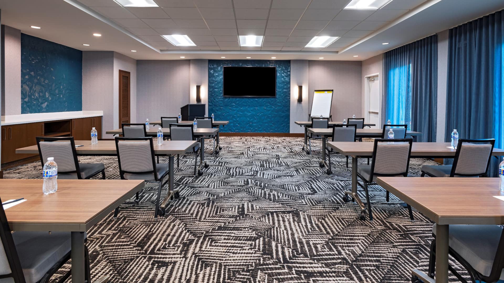 Hyatt Place Austin / Lake Travis / Four Points Meeting Room