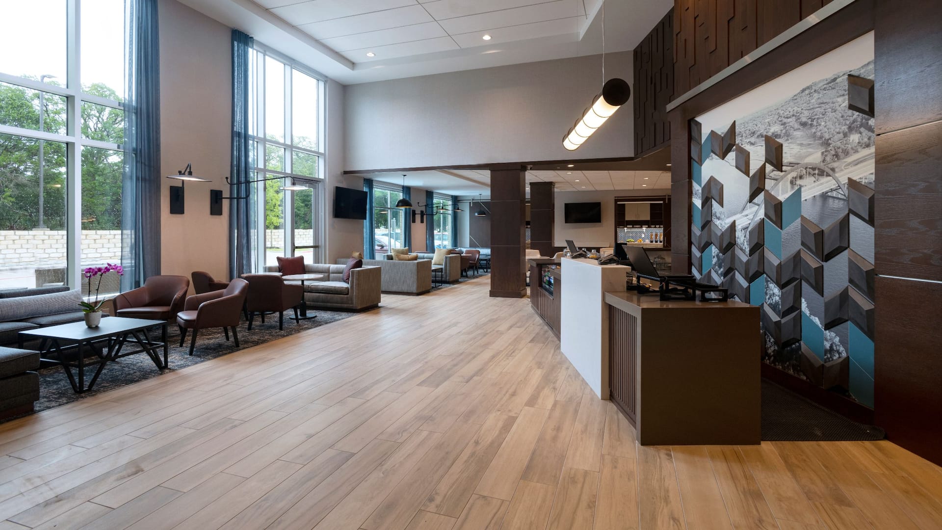 Hyatt Place Austin / Lake Travis / Four Points Gallery Full View