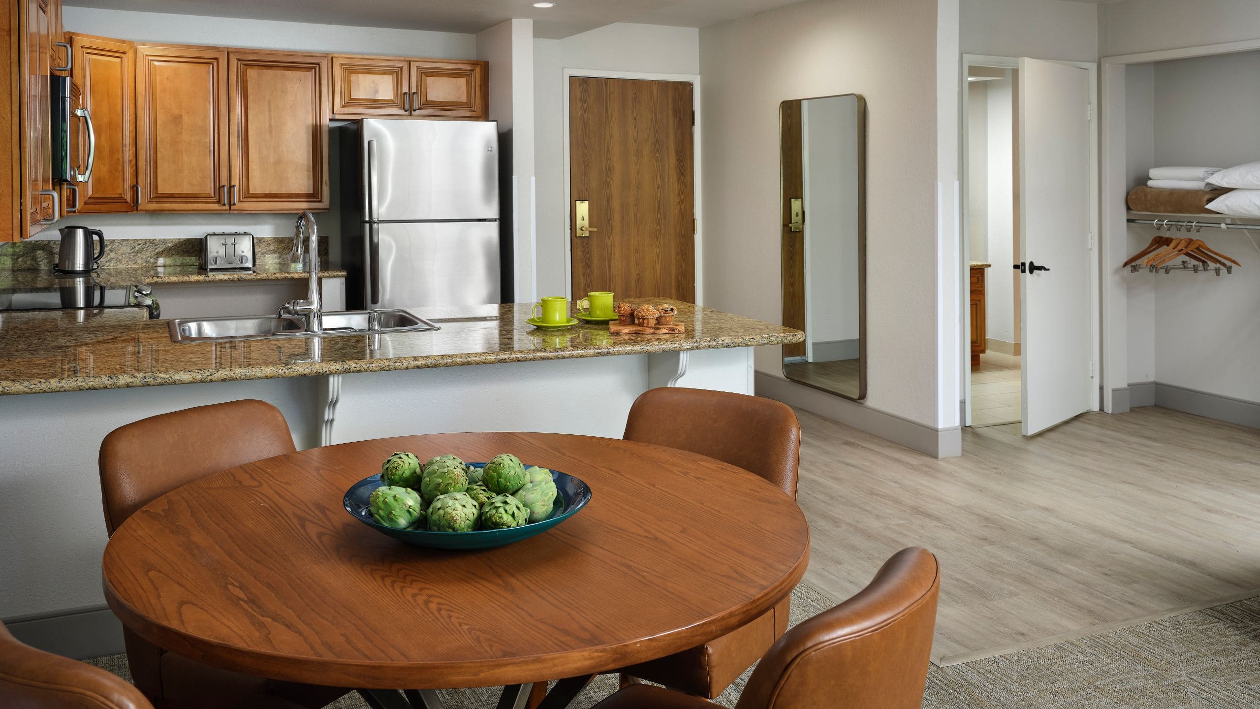 Desert Oasis One Bedroom Villa Dining Room