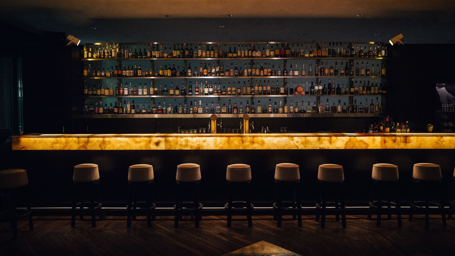 Grand Hyatt Berlin Vox Bar