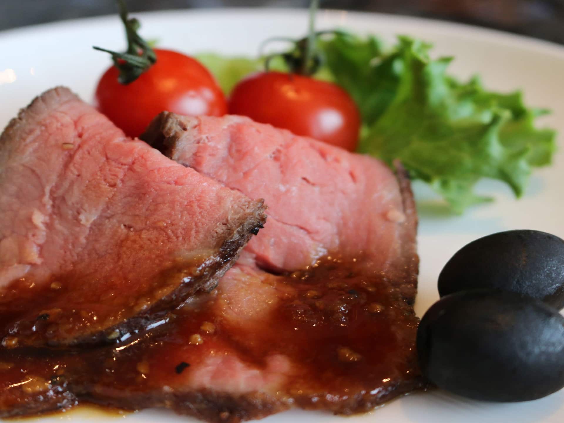 Hyatt Regency Naha, Okinawa Regency Club Cocktail Time Roast Beef