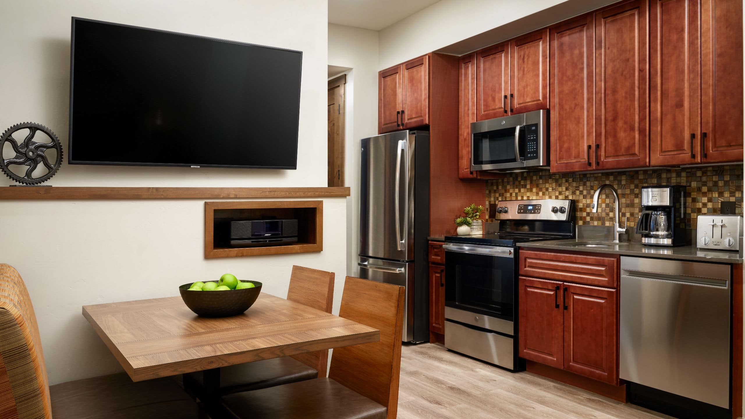 The Ranahan One Bedroom Suite Kitchen