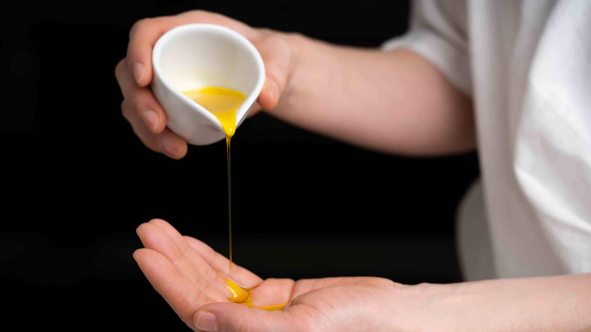 Hyatt Regency Hakone Resort and Spa Spa Izumi Oil Treatment Image