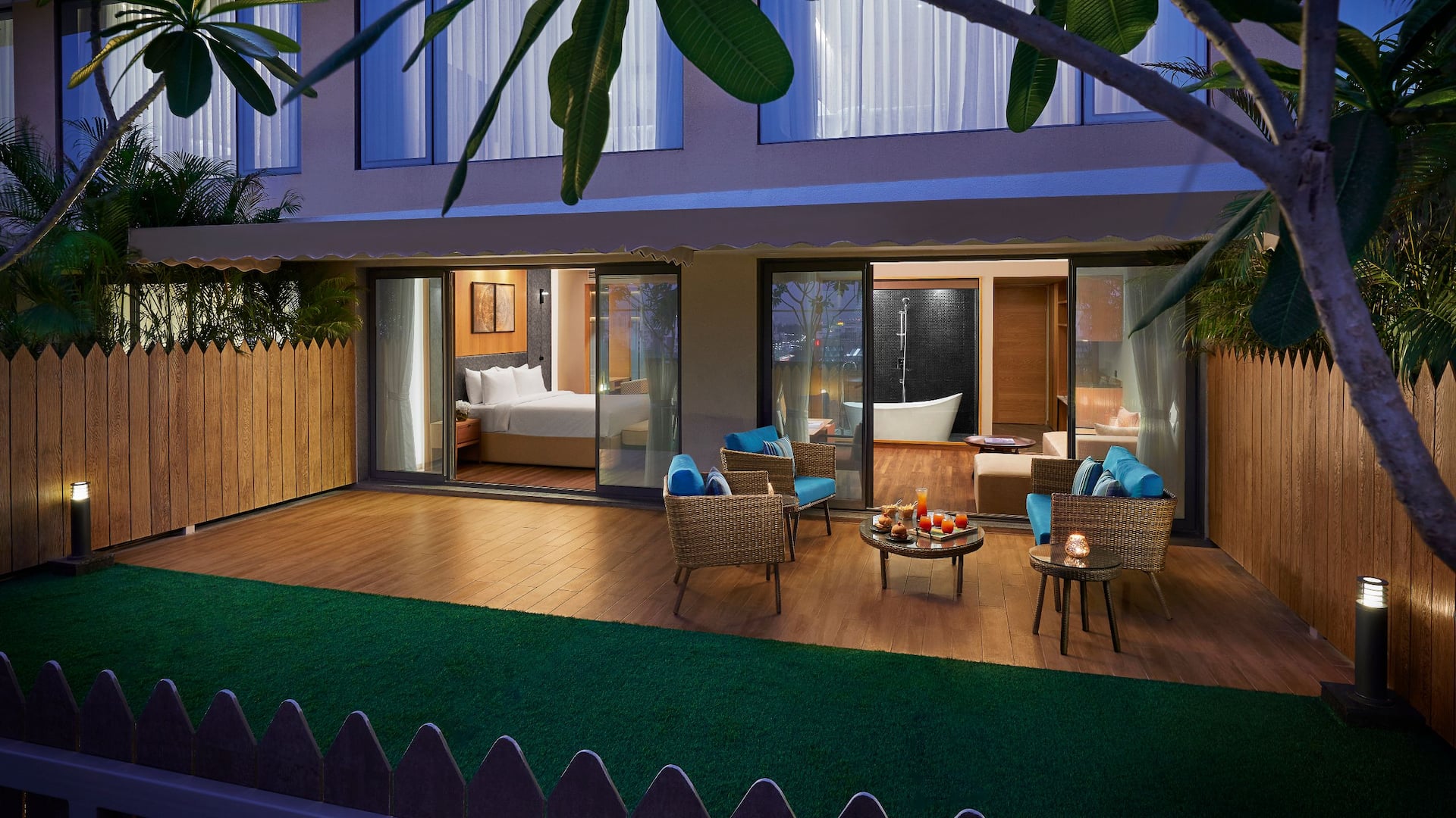 Hyatt Place Vadodara Suite Garden Sit Out