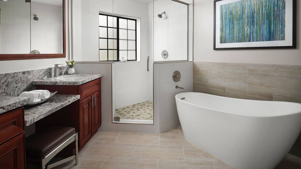 Resort Villas Two Bedroom Guest Bathroom