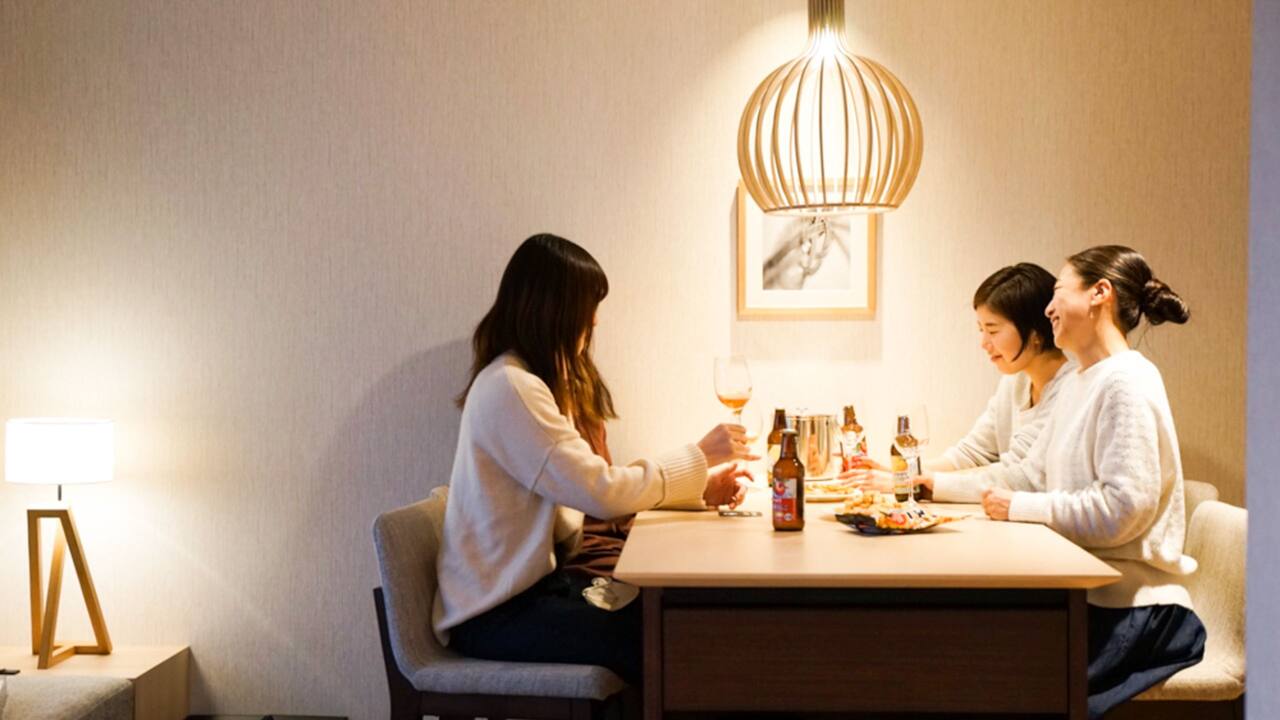 Stay with Friends and Family - Up to 4 adults per room, with 4 great benefits Stay with Friends and Family - Up to 4 adults per room, with 4 great benefits