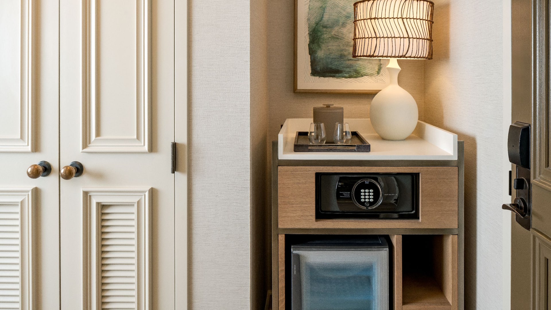 4/6 Hyatt Regency Coconut Point Resort and Spa Guestroom Details