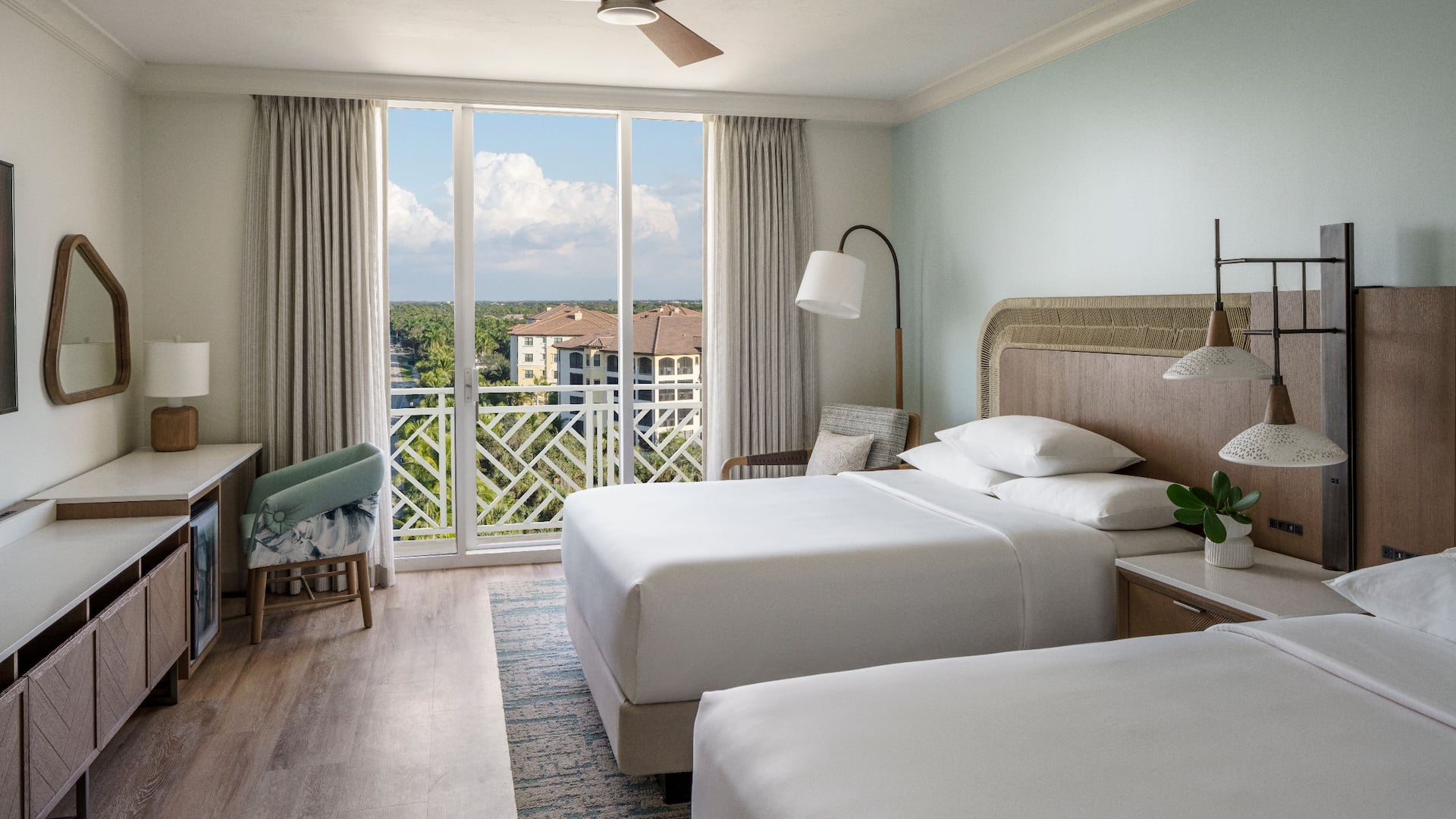 1/5 Hyatt Regency Coconut Point Resort and Spa Queen Bed