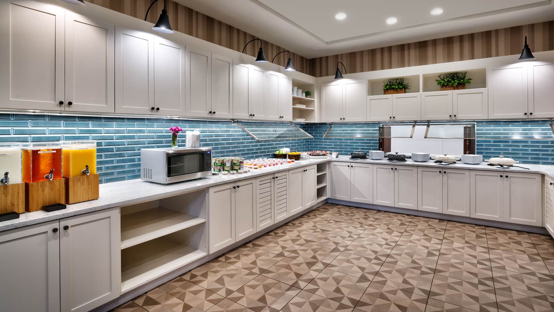 Hyatt Place Fayetteville / Springdale Hyatt Place Fayetteville Breakfast