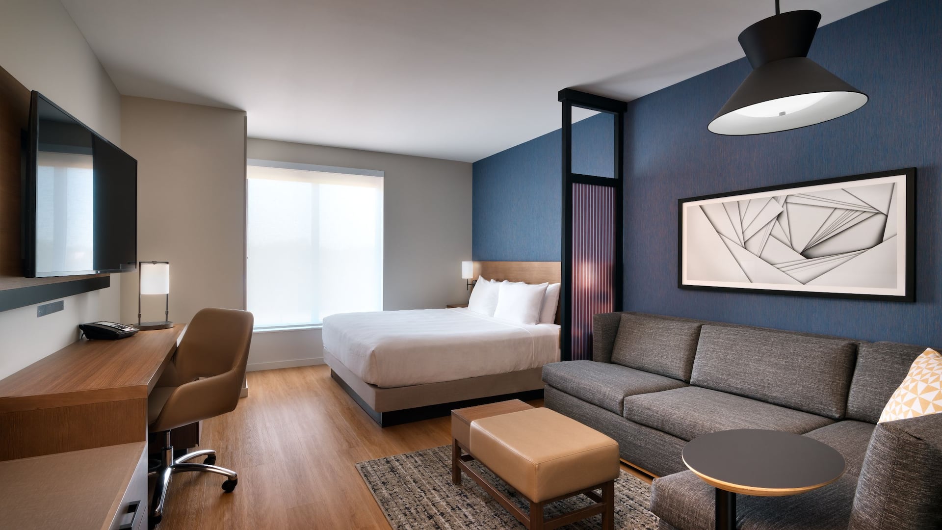Hyatt Place Fayetteville / Springdale King Guestroom