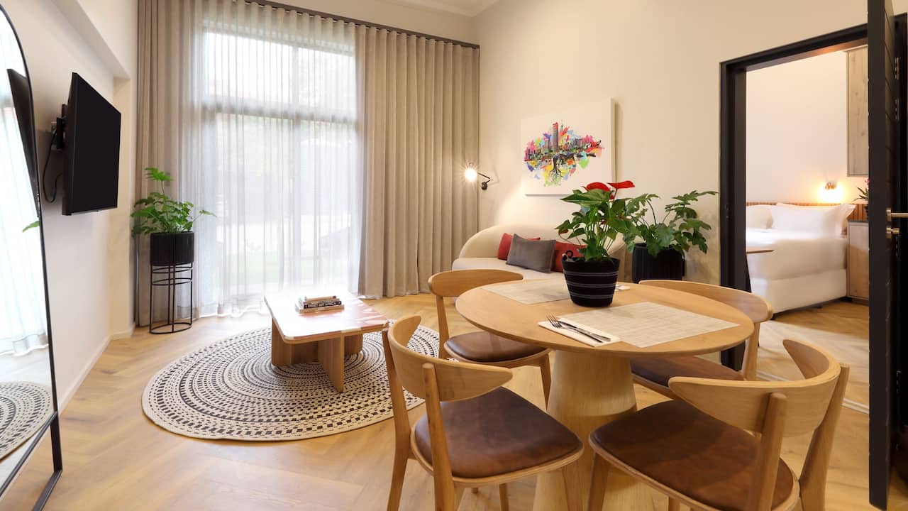 One Bedroom Kitchen