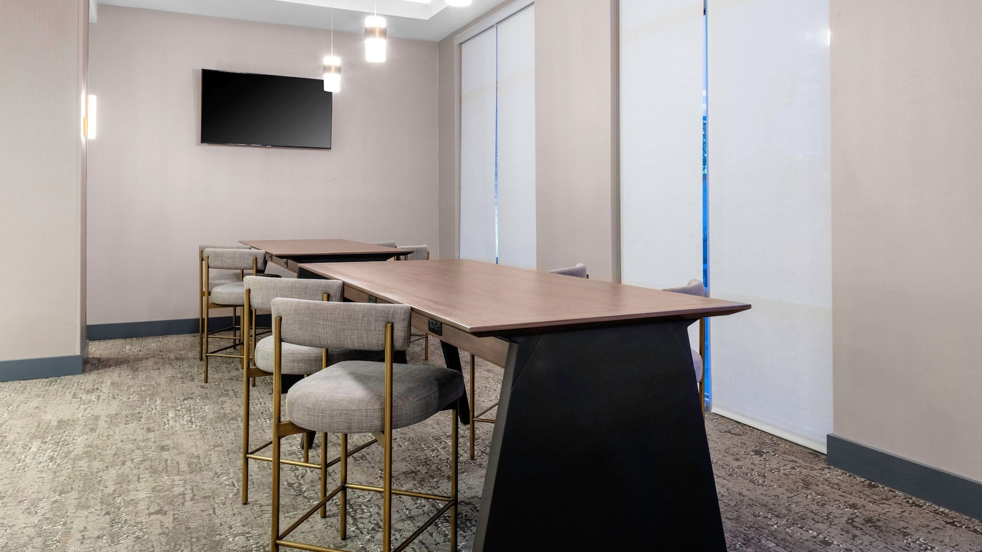Hyatt House Charlotte / Rea Farms Breakout Room