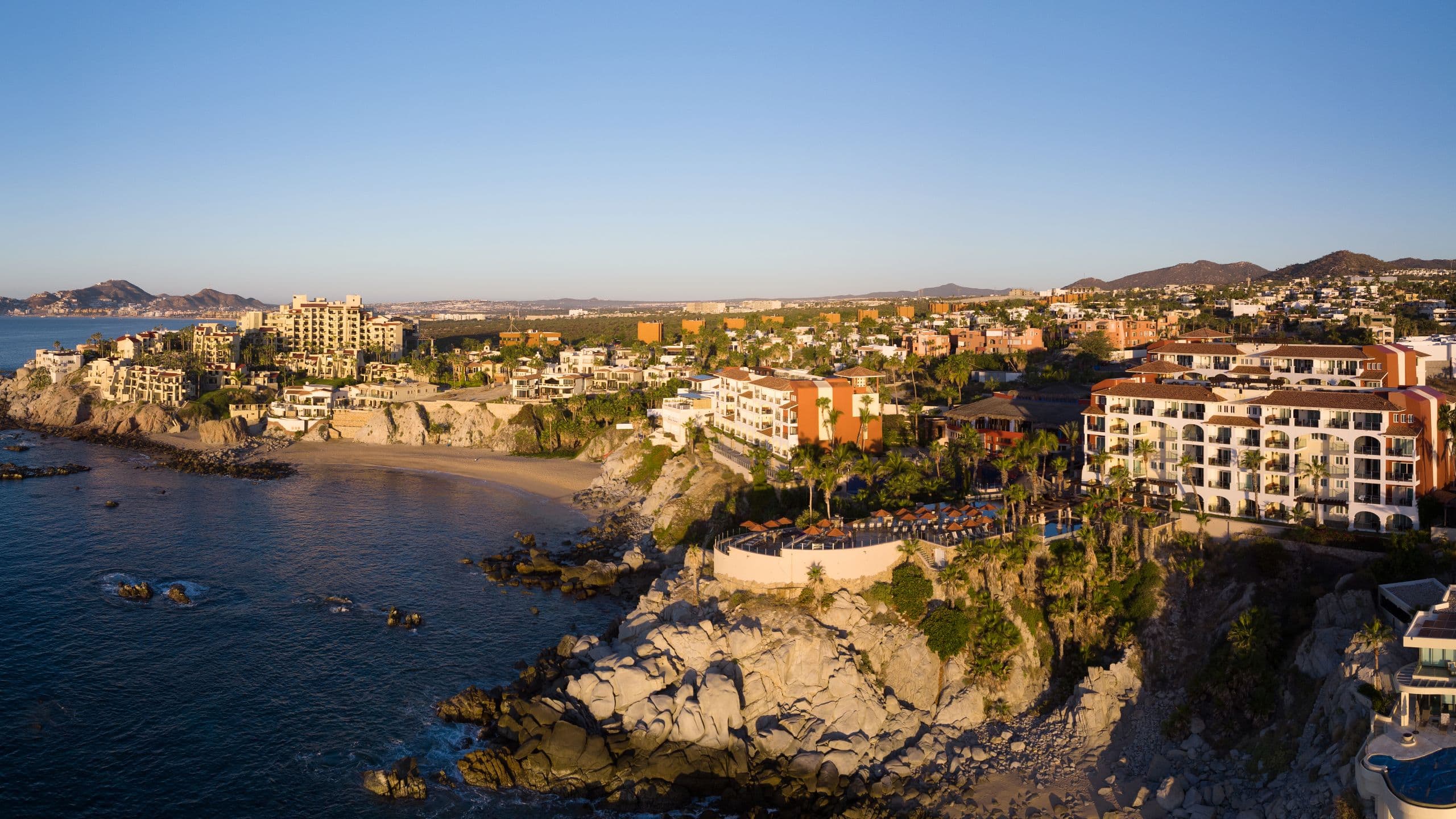 Resort Offers Sirena del Mar